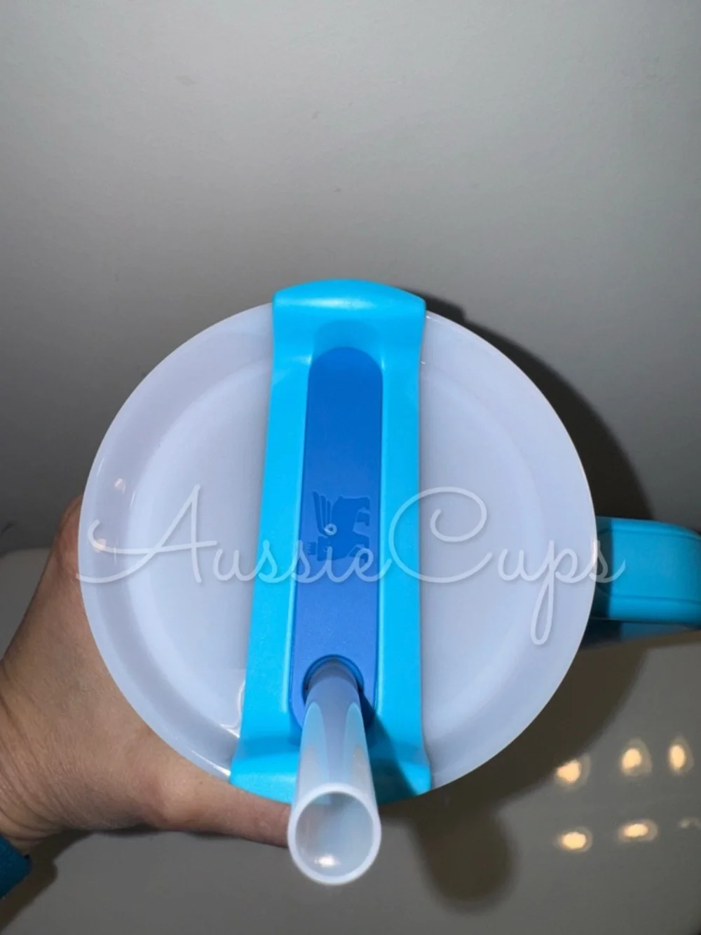 Stanley Splash 40 oz Quencher H2.0 Tumbler - Bright Blue Color, Great for Summer - Picture 6 of 8